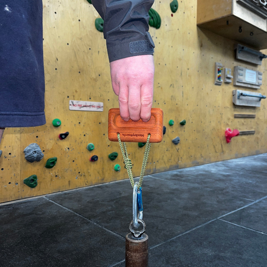 Kevin - The Mini Portable Hangboard - Paduk