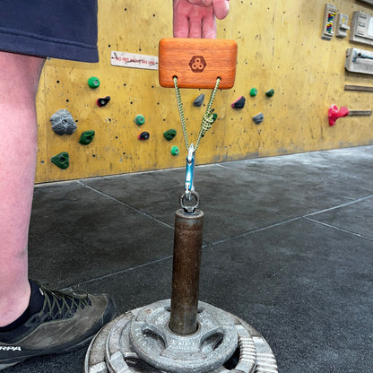 Kevin - The Mini Portable Hangboard - Paduk