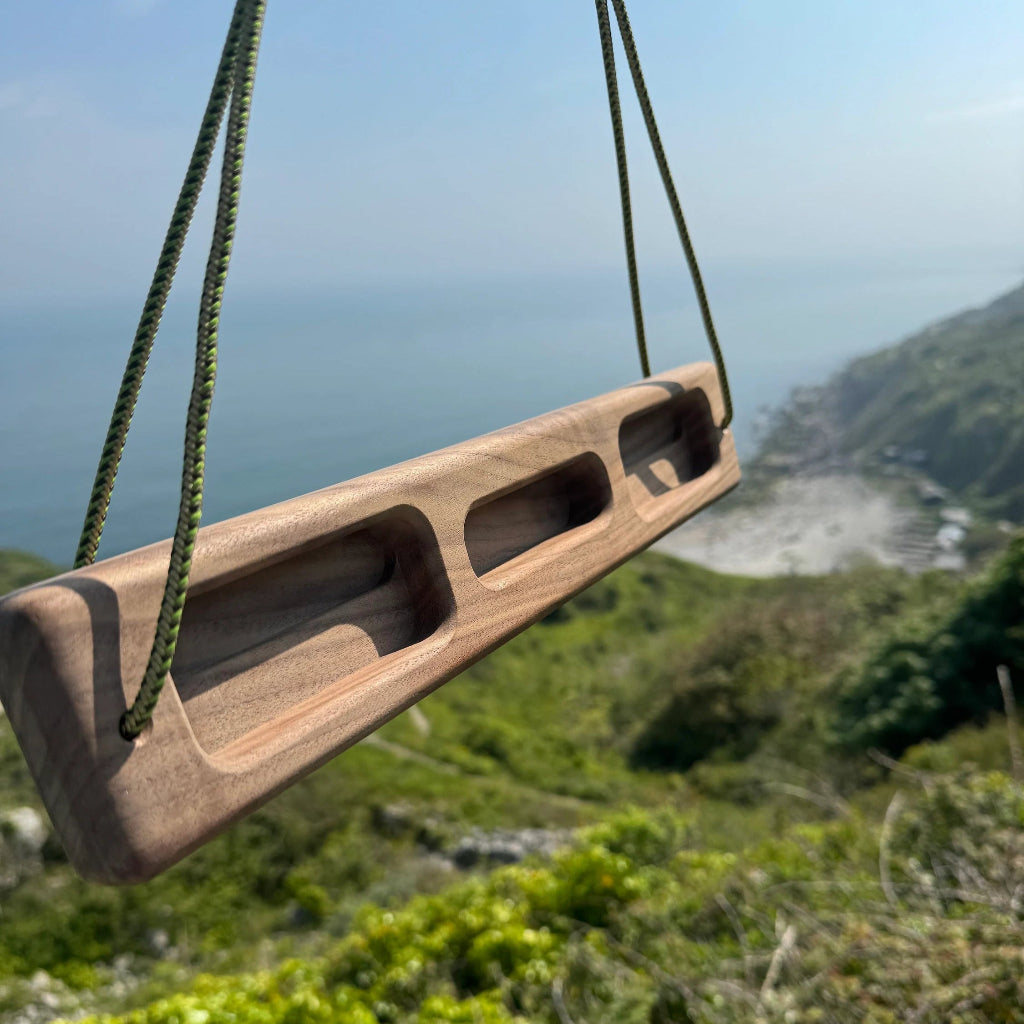 Portable Hangboard - Walnut